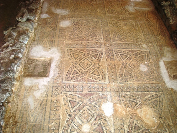 Mosaicos  Villa romana,Cuevas de Soriacos Villa romana,